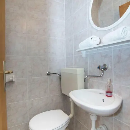 Apartman Tonin *